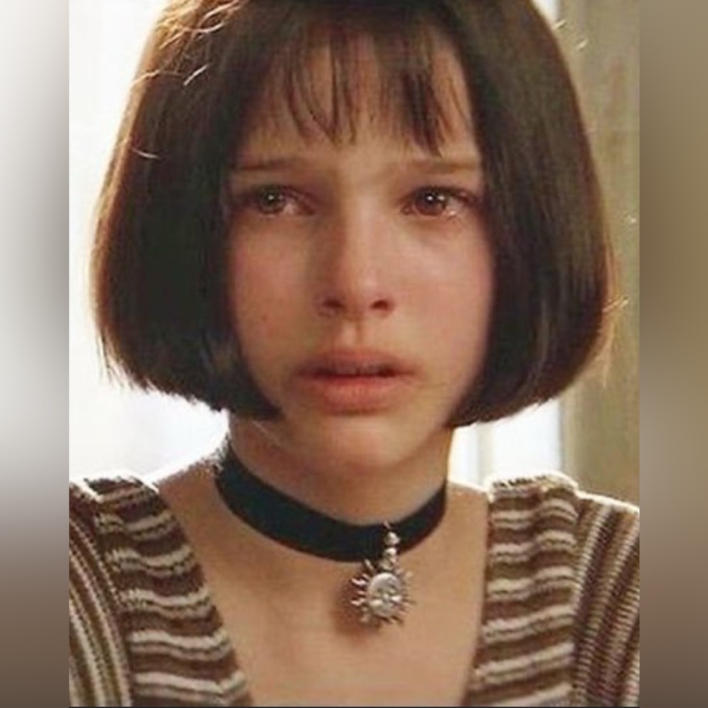 Leon the Professional Sun Face Choker